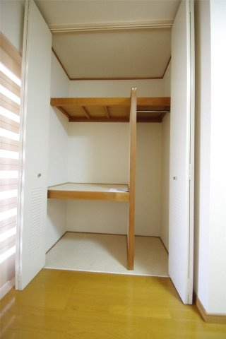 コート新屋敷の収納