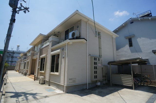 橿原市中曽司町のアパート