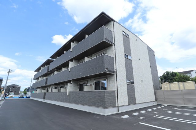 橿原市法花寺町のアパート