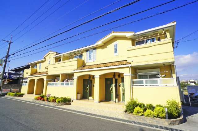 橿原市新口町のアパート