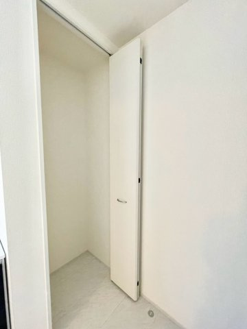 リーブルガーデン姫路市青山７期の収納|洗面所にも収納が付いております！