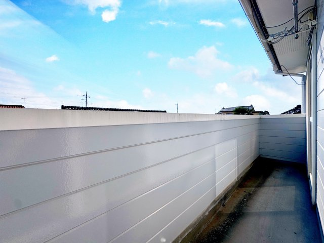 太田市大久保町　中古住宅のバルコニー