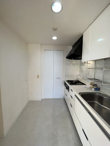 足立区西新井本町３丁目の賃貸マンションの内装