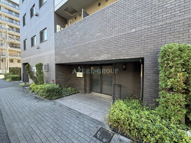 フェニックス新横濱イクシールのエントランス