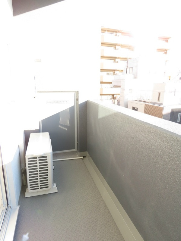荒川区東日暮里２丁目の賃貸マンションのバルコニー
