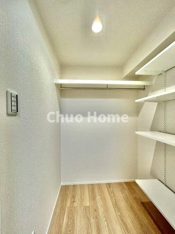 ツオード千住弐番館の収納|ウォークインクローゼット