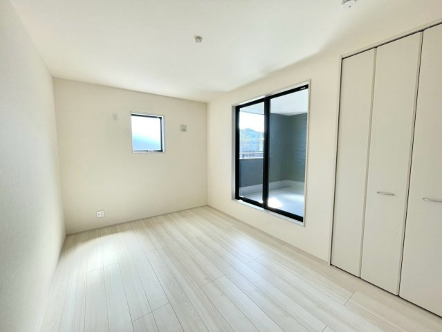 リーブルガーデン姫路市青山７期の洋室