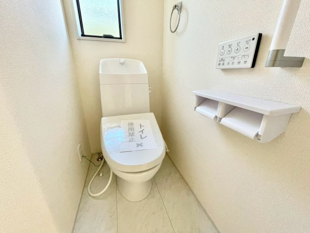 リーブルガーデン姫路市青山７期のトイレ|二階にもトイレが付いております！
