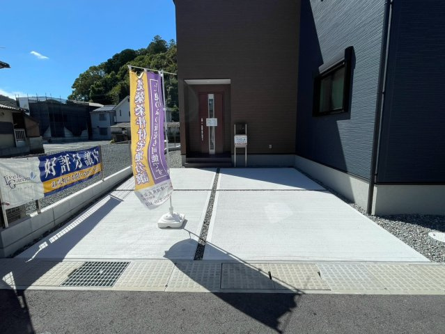 リーブルガーデン姫路市青山７期の駐車場