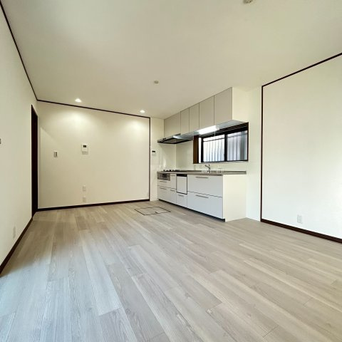 瑞穂町3丁目の居間・リビング