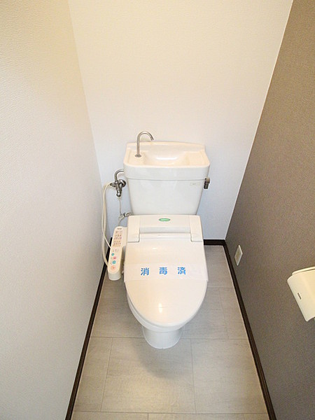 金子ハイツ【10,000円キャッシュバック対象物件】のトイレ|シンプルで使いやすいトイレです