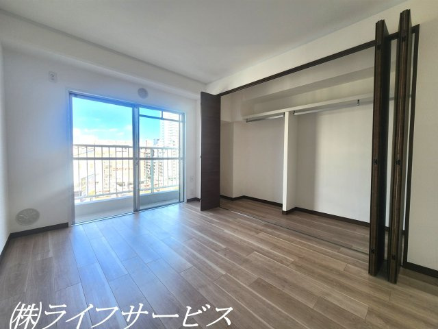 【洋室】 | 淀川リバーサイドマンション | 洋室６帖／ワイドクローゼットあり！
