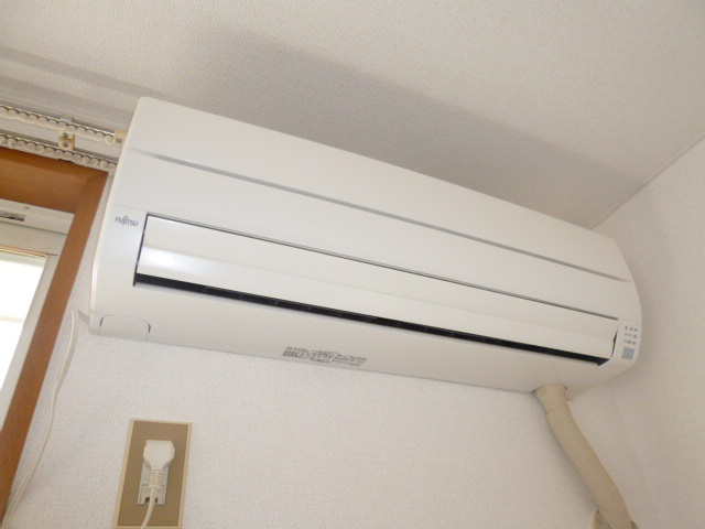 倉敷市北畝３丁目のアパートの設備|エアコン