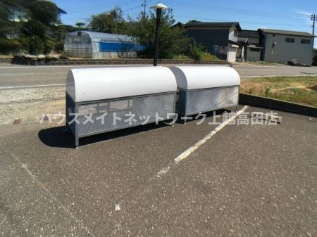 ヴューライラックのその他共用部分|敷地内ゴミステーション（市回収）