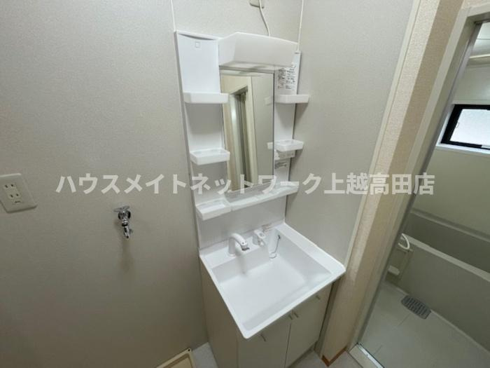 ヴューライラックの独立洗面台|洗髪洗面化粧台