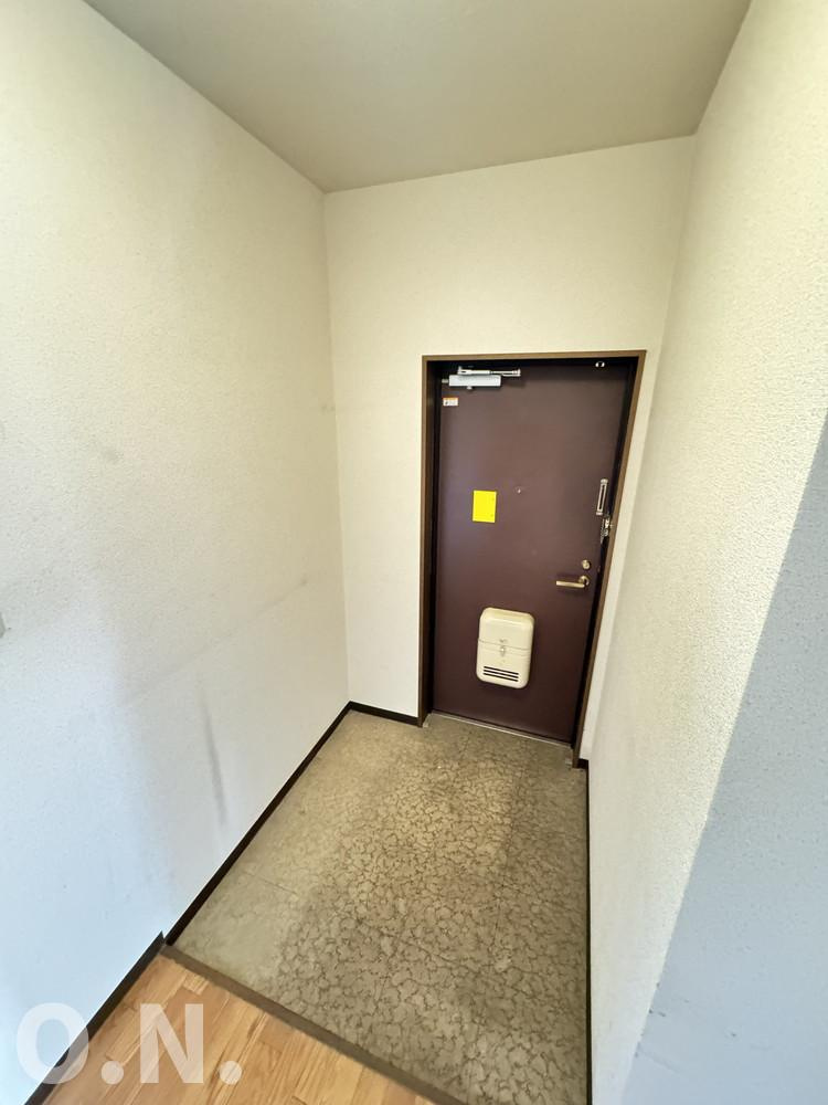 サンライズ青山の玄関
