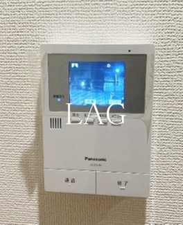 【セキュリティ】 | シャトル | モニター付きインターホンです。