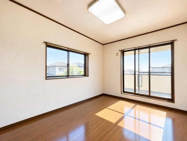 鹿嶋市大字荒野　中古戸建の洋室|※画像の一部はAIを用いて加工・編集しています。実際の状況と異なる場合がありますので、ご了承下さい。
