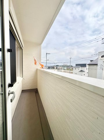 《仲介手数料半額》所沢市北秋津　全4棟　1号棟のバルコニー