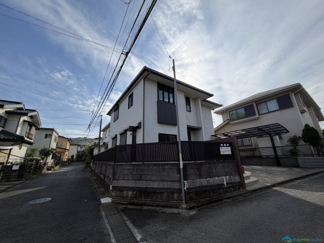 秦野市渋沢　中古戸建の外観