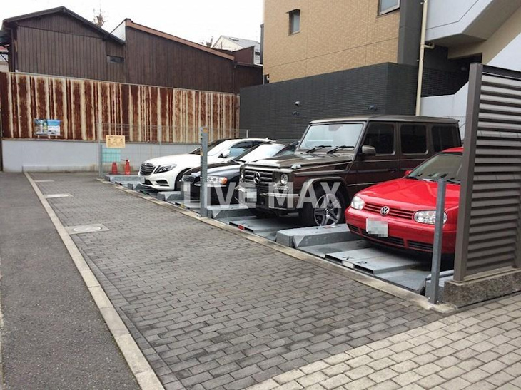 【駐車場】レジディア御所東 