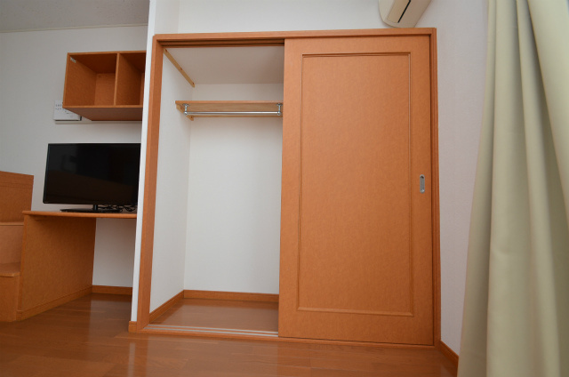 北九州市八幡西区陣原２丁目の賃貸マンションの収納