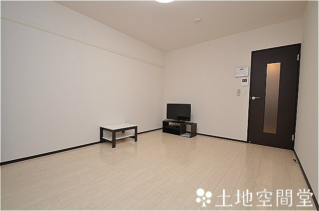 中間市岩瀬西町のアパートの寝室