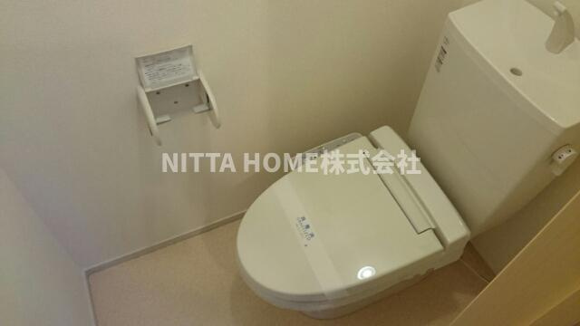豊岡市出石町町分のアパートのトイレ|ウォシュレット付きのトイレです＊