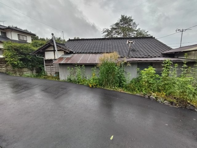大田原市山の手二丁目・売地の外観|契約締結後、建物解体（売主負担）