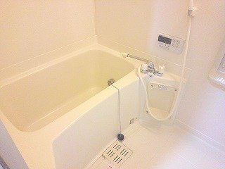 プラシード・カーサⅡの浴室|お風呂で日々の疲れを落としましょう
