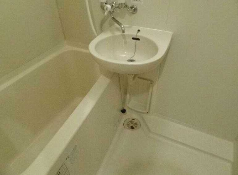 メインステージ三軒茶屋　分譲賃貸　オートロック　バストイレ別の浴室