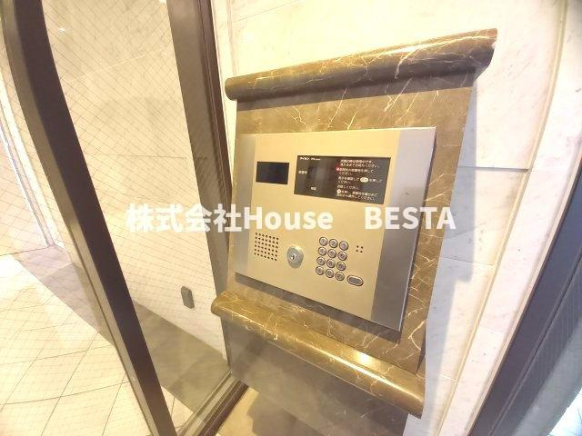 スワンズ神戸三宮イーストのエントランス