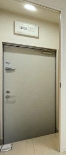 エテルノ北千住の玄関