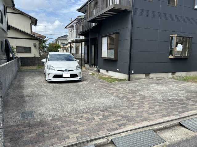 丸亀市飯山町西坂元リフォーム戸建ての駐車場