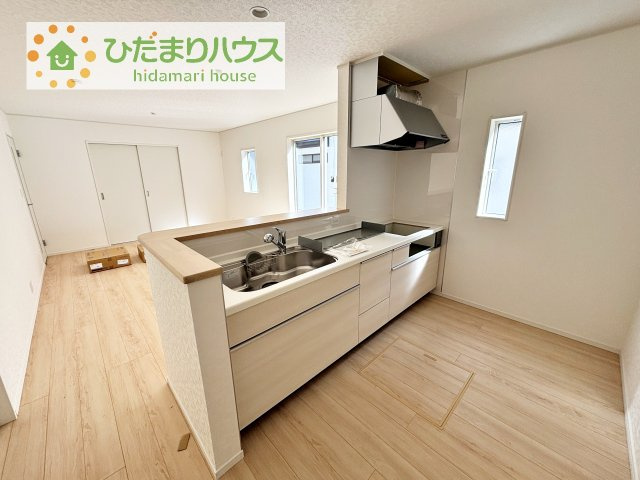 【キッチン】 | つくばみらい市伊奈東第12　新築戸建 | 料理をしながらでも、ご家族との会話を楽しめる対面式キッチン♪