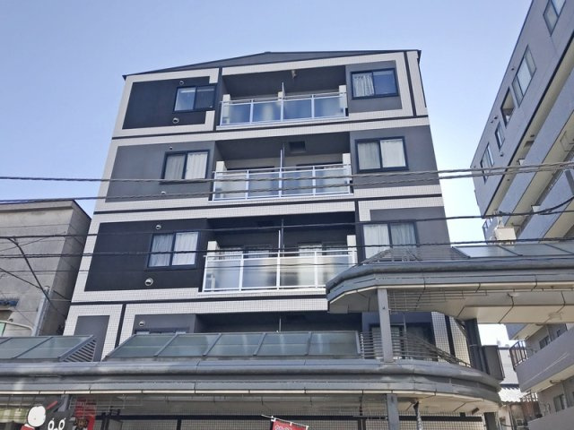 ビーカーサ深川森下の外観