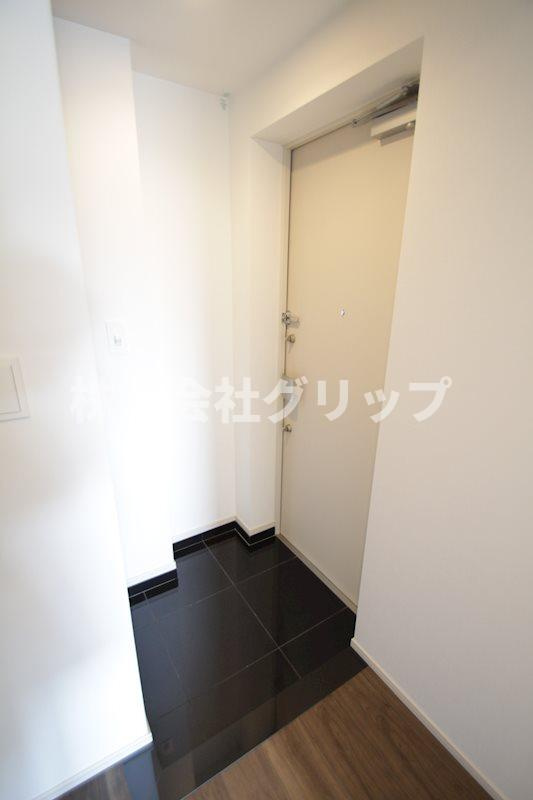 ステージファースト横浜阪東橋の玄関