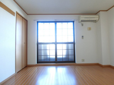 【洋室】 | リバーサイドA館