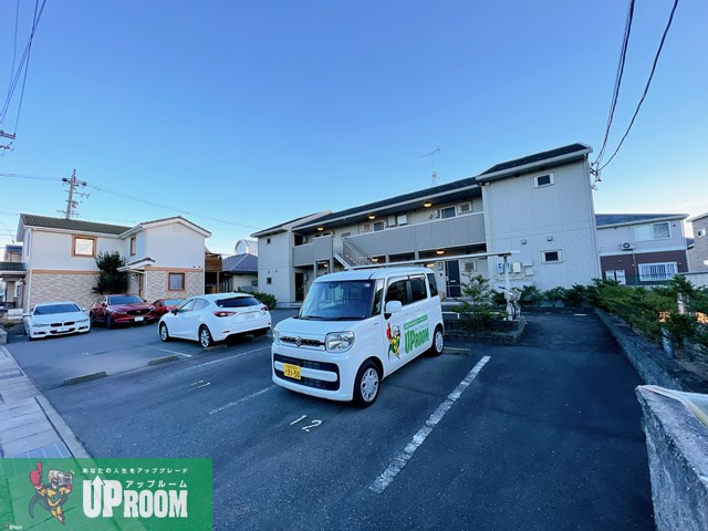 シェノアの駐車場