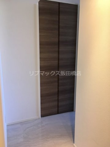 【玄関】カーサスプレンディッド一番町