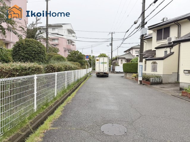 神戸市西区狩場台4丁目　中古戸建の前面道路含む現地写真|●年中無休：当日予約可●前面道路は幅員6.6mございますので広々しております！