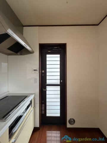 秦野市東田原　中古戸建のキッチン