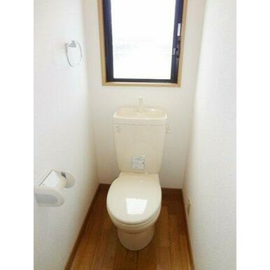 アネックス安武 Bのトイレ|コンパクトで使いやすいトイレです