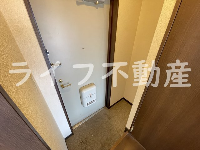 エイチ・ツー・オー新町Ⅰの玄関|落ち着いた玄関です