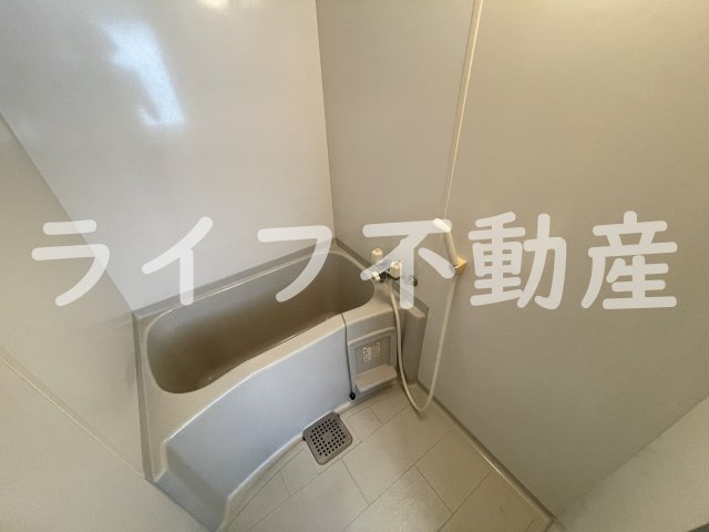 エイチ・ツー・オー新町Ⅰの浴室|ゆったり過ごせるお風呂です