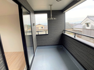 【バルコニー】 | 【20万円ｷｬｯｼｭﾊﾞｯｸ対象物件】クレーデルガーデン香芝市下田西第2 全2区画 2号棟 | 施工例写真