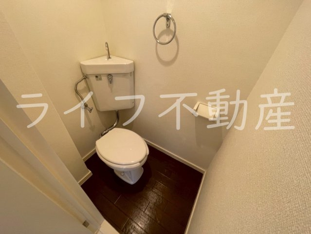 石切パークサイドマンションのトイレ|ゆったりとした空間のトイレです