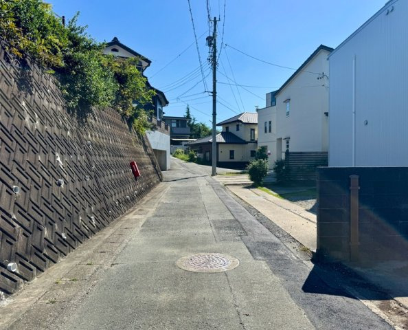 中央区 蜆塚町の前面道路含む現地写真|別角度からの物件前道路を撮影しました。