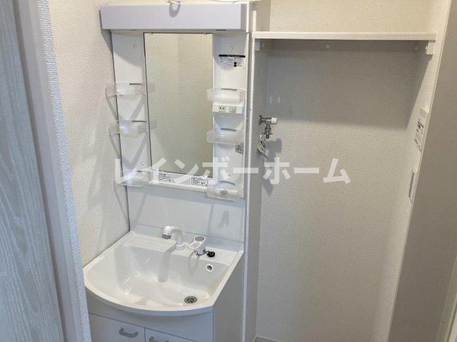 墨田区東向島５丁目のアパートの洗面所