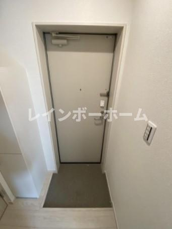 墨田区東向島５丁目のアパートの玄関